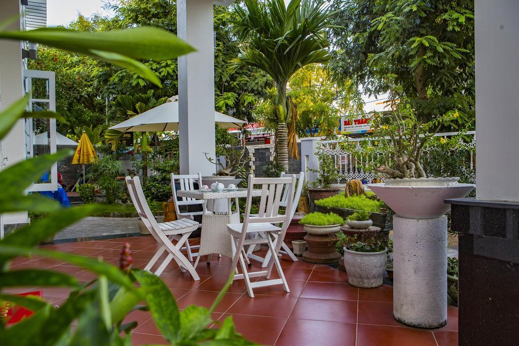 Old Well Homestay Hội An Extérieur photo