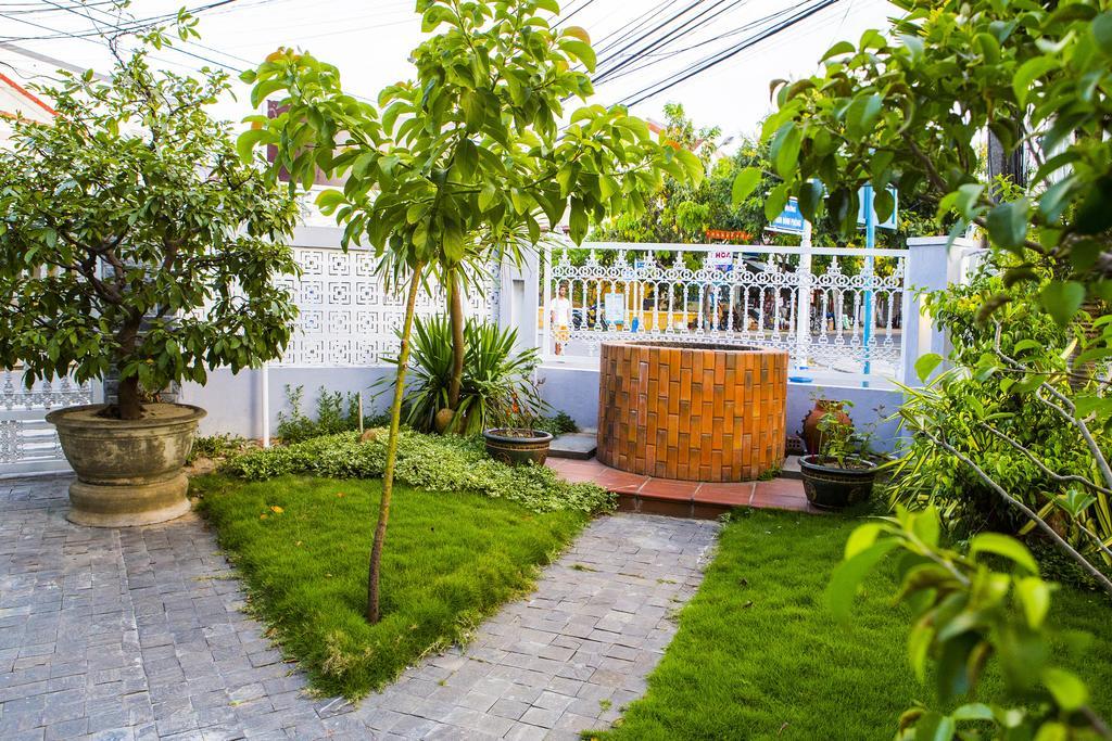 Old Well Homestay Hội An Extérieur photo